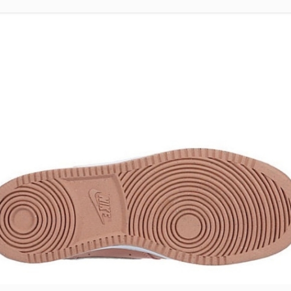 FINAL PRICE! NEW Rose Nike's - Picture 4 of 6